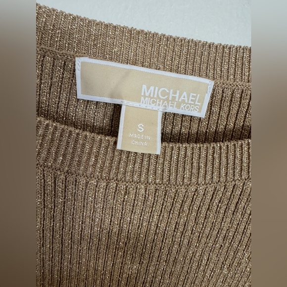 Metallic Gold Top - Picture 4 of 4